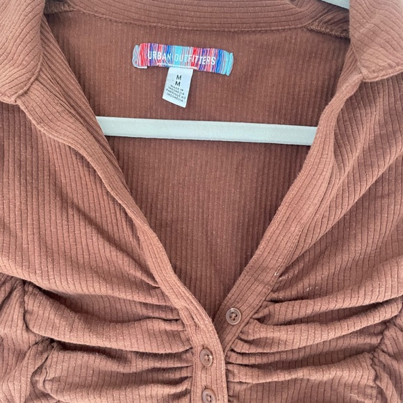 Brown ruched button up - Picture 2 of 2